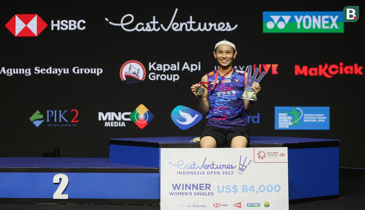 Ini gelar ketiga bagi Tai Tzu Ying, sebelumnya ia juara tahun 2016 dan 2018. (Bola.com/Bagaskara Lazuardi)