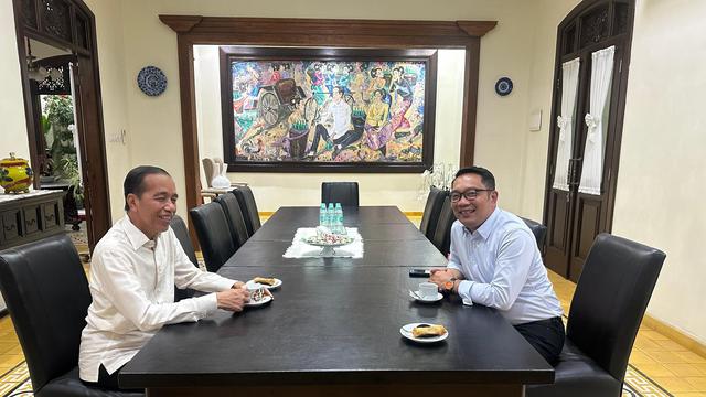Jokowi Unggah Momen Pertemuan dengan Ridwan Kamil
