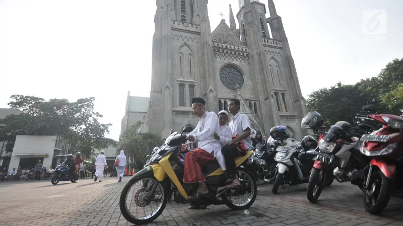 Gereja Katedral Sediakan Lahan Parkir Saat Idul Adha