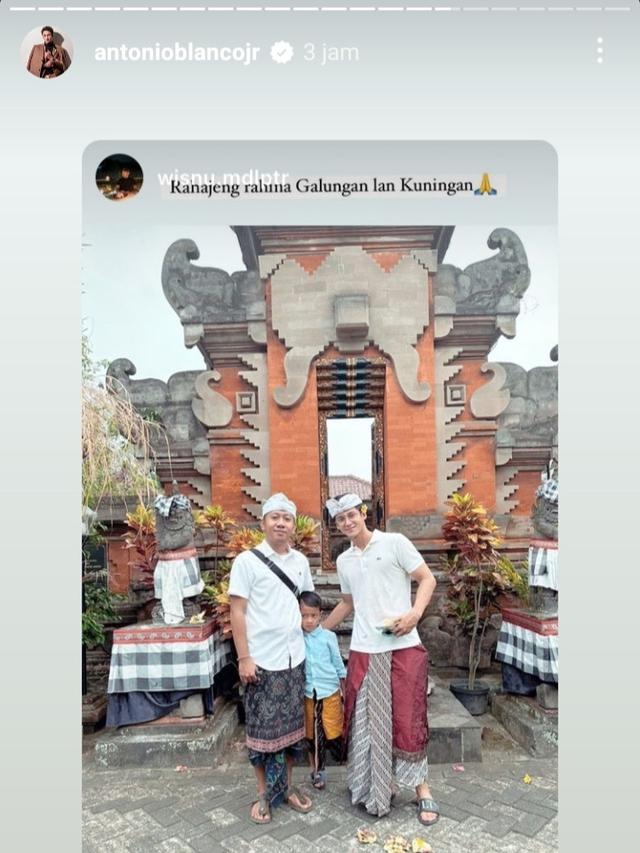Antonio Blanco Jr rayakan Hari Galungan 2023 di Pura Dharma Sidhi, Ciledug (foto: instagram antonioblancojr)