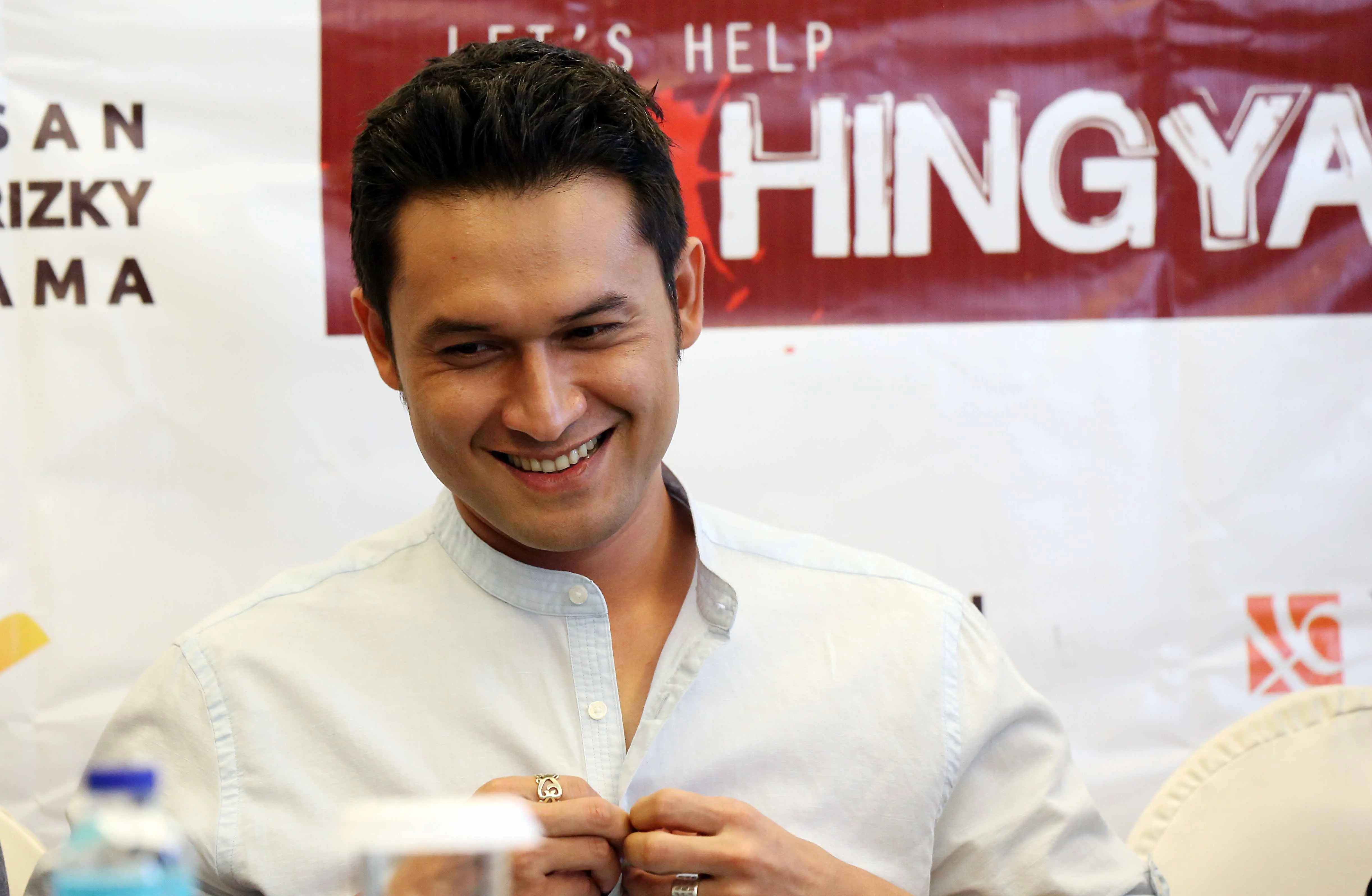 "Wanita yang bisa menjaga dirinya, bisa menghargai pasangannya, itu point utama. Dan sayang sama keluarga," pungkas Indra Bruggman. (Nurwahyunan/Bintang.com)