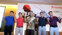 Direktur Bisnis Konsumer BNI Anggoro Eko Cahyo (tengah) berfoto bersama para pendukung Indonesian Masters 2017 pada hari Rabu (4 Oktober 2017) di J.S Luwansa, Jakarta (istimewa)