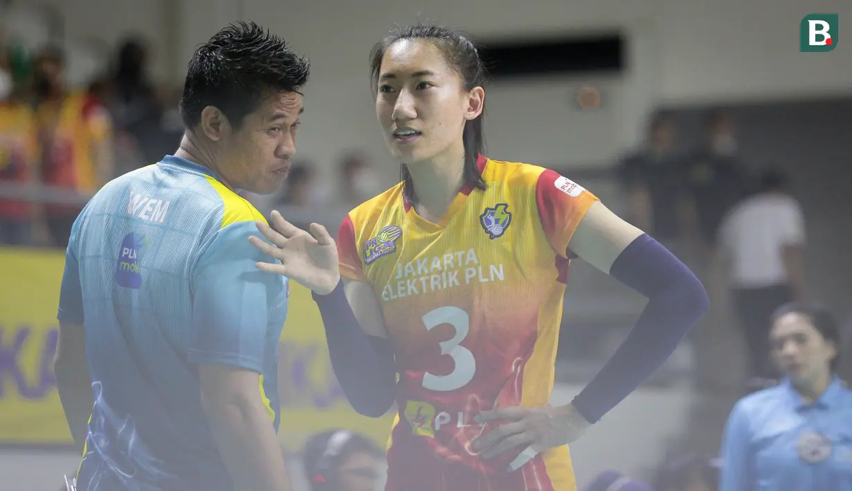 Soal prestasi, Ren juga tak perlu diragukan. Ia pernah meraih juara ketiga di Liga Super Bola Voli Cina musim 2019/2020 bersama Beijing BAIC MotorChina. Di level internasional, ia juga berjasa membawa Timnas Tiongkok menjuarai Kejuaraan Bola Voli Asia pada tahun 2018. (Bola.com/Bagaskara Lazuardi)