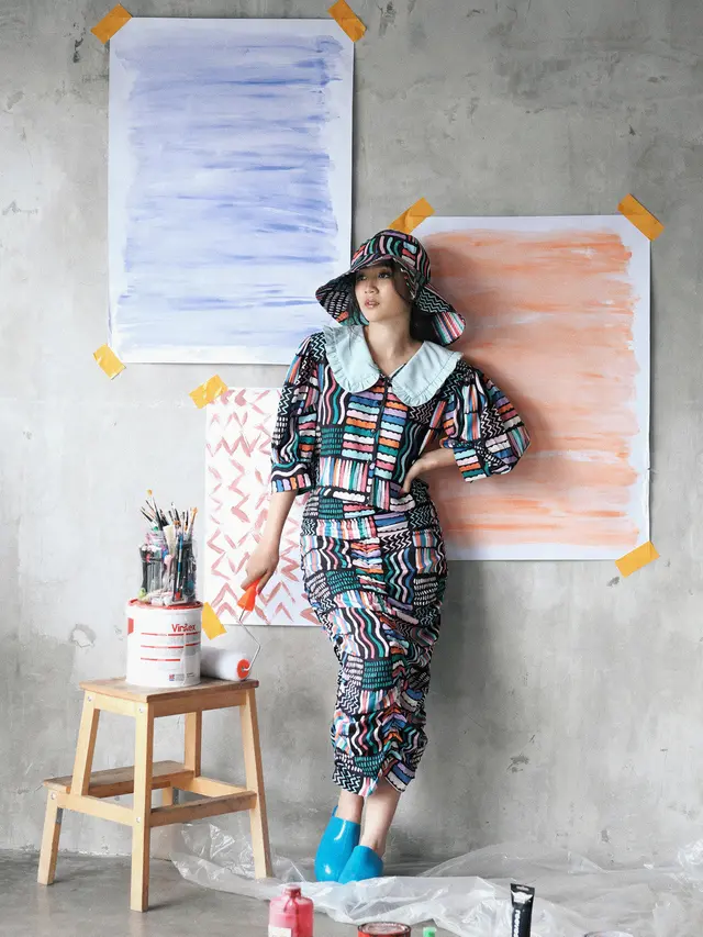 Melihat Koleksi Outfit Febby Rastanty yang Terbuat Serat Ramah Lingkungan