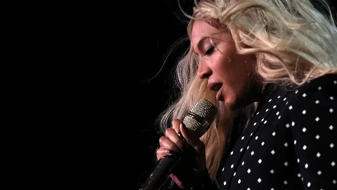 Beyonce tengah bahagia mengadung anak kembar. (AFP/Bintang.com)