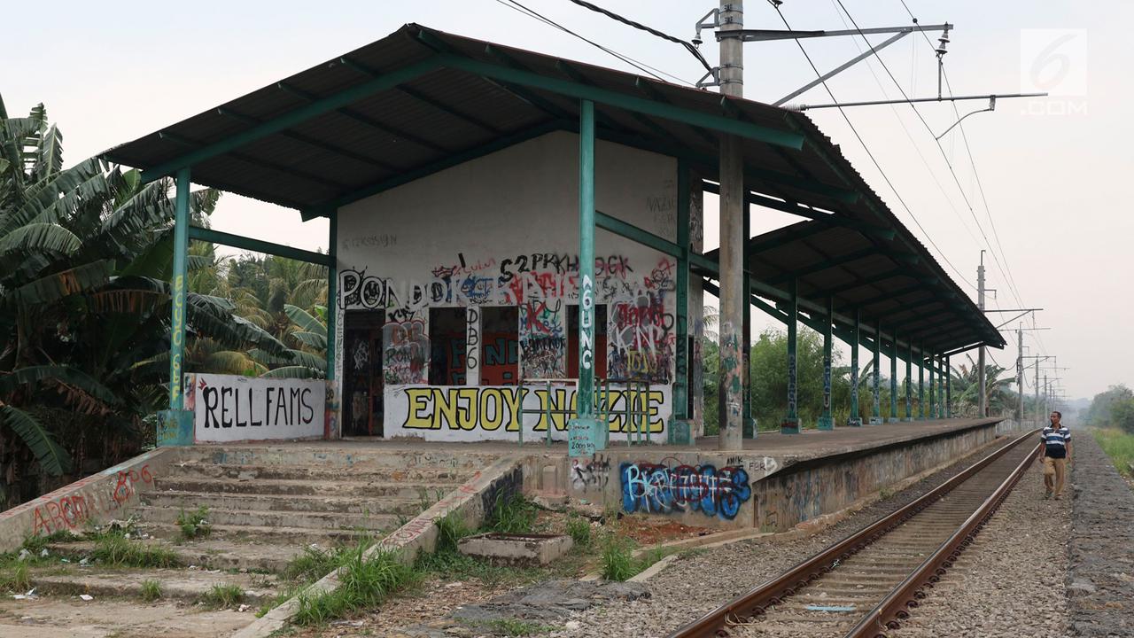 Kondisi Memprihatinkan Stasiun Pondok Rajeg yang Terbengkalai