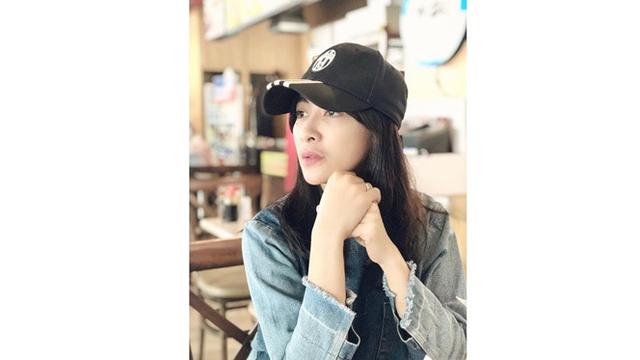 7 Potret Uut Permatasari, Awet Muda Makin Kayak ABG