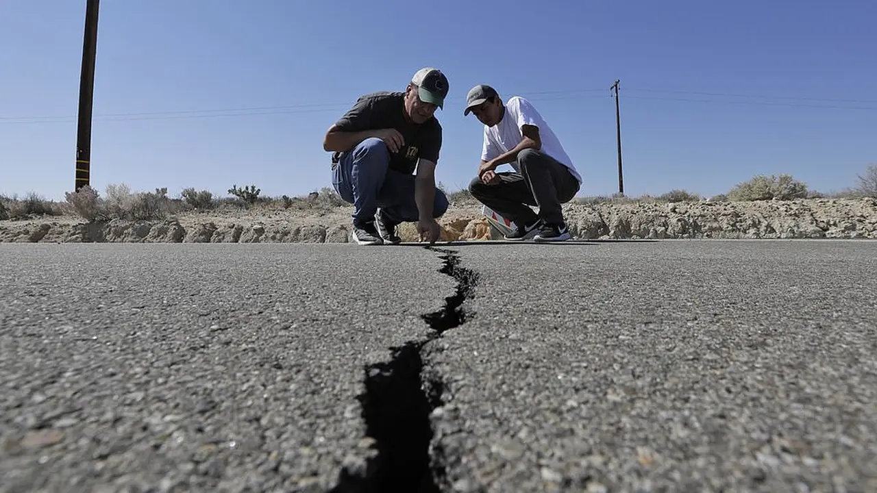 Gempa California