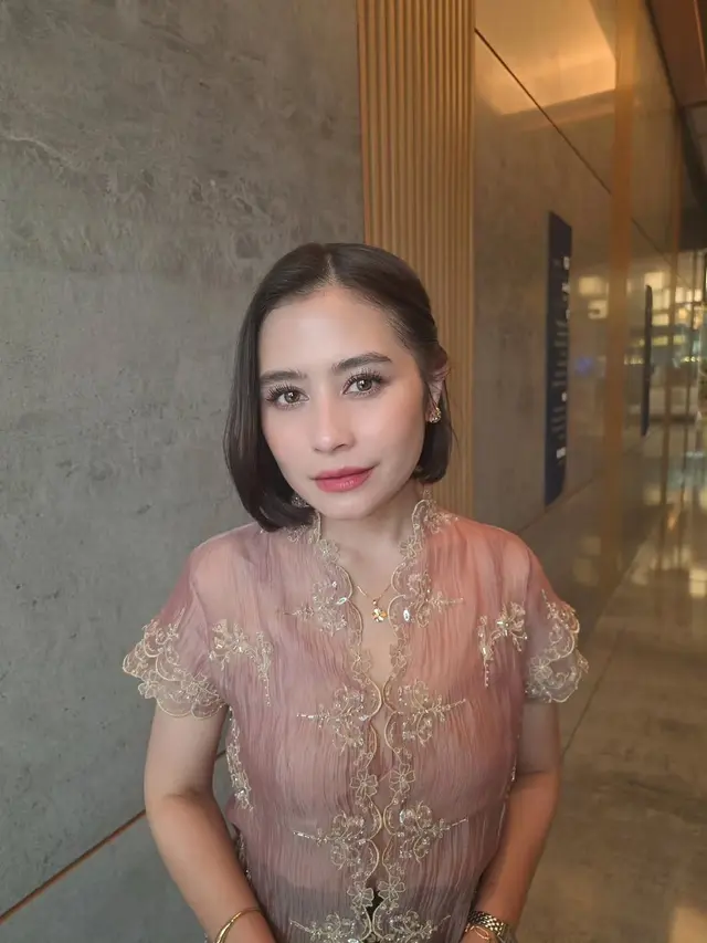 Prilly Latuconsina