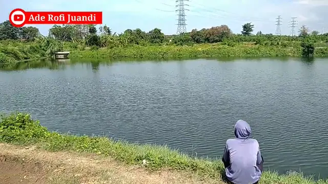 Rekomendasi Spot Mancing Nyaman 2025 di Danau Rinjani Harjamukti Cirebon/ Youtube Rofiantika Mahar