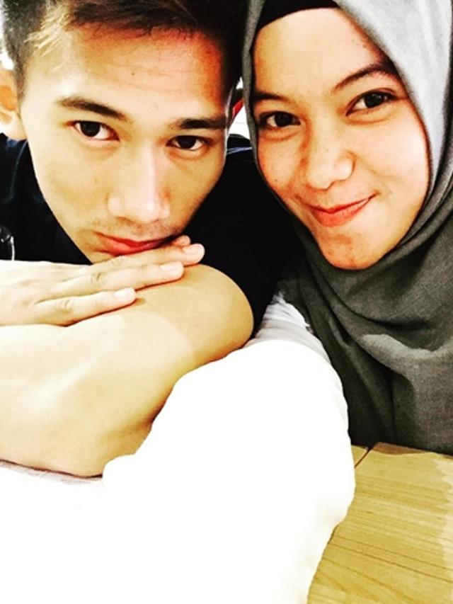 8 Potret Pasutri Pesilat Iqbal dan Sarah yang Berhasil Kawinkan Medali Emas