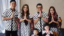 Saat merayakan lebaran 2018, keluarga Anang Hermansyah dan Ashanty tampil kompak dengan mengenakan busana bermotif polkadot. (Foto: instagram.com/ashanty_ash)