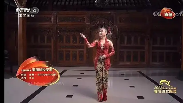 Rossa di Tampil di Saluran TV China
