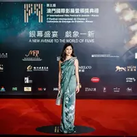 Dian Sastrowardoyo di IFFAM 2018. (dok. Instagram @therealdisastr/https://www.instagram.com/p/BrcLj7lnsIf/Asnida Riani)