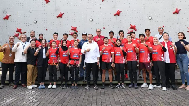 Tim Panjat Tebing Indonesia bersama CdM Asian Games 2026