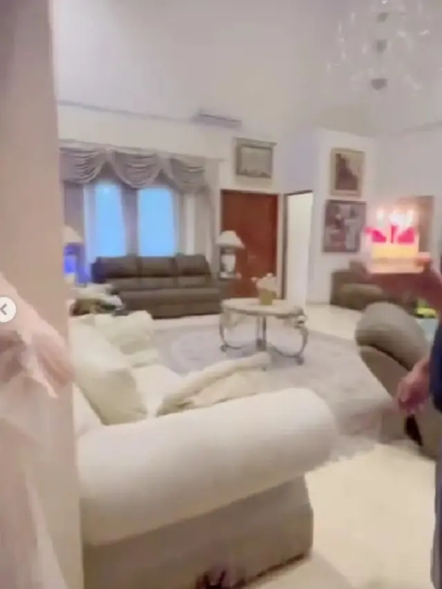 Potret Ruang Tamu Rumah Nurah Syahfirah dan Teuku Rafly