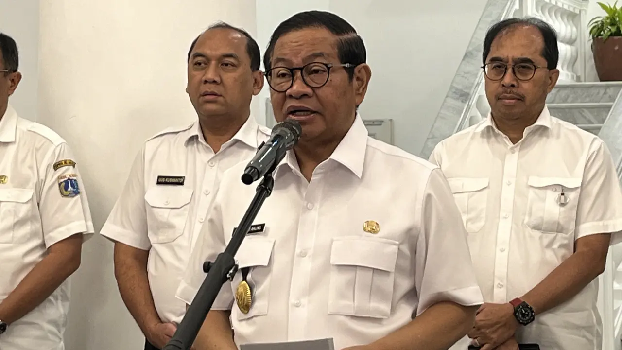 Gubernur DKI Jakarta Pramono Anung di Balai Kota DKI Jakarta, Rabu (24/12/2025)