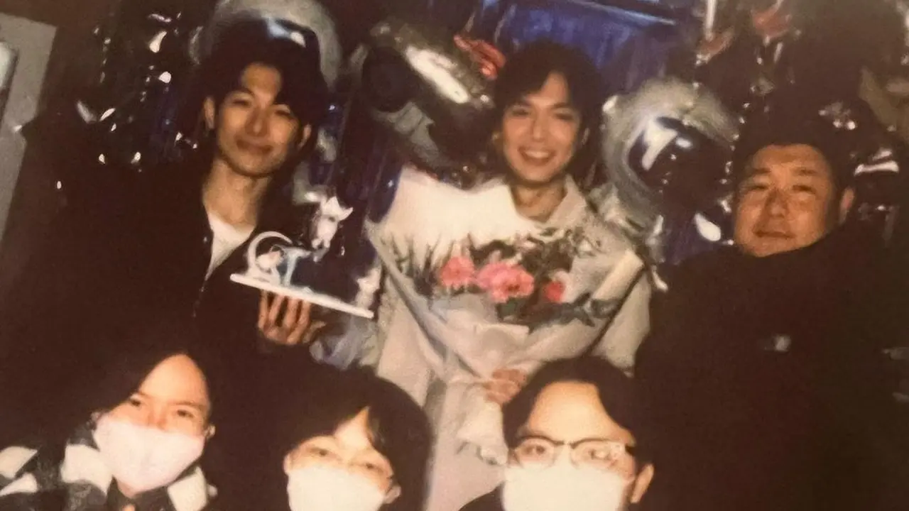Lee Min Ho di balik layar drakor When the Stars Gossip. (Instagram/ actorleeminho)