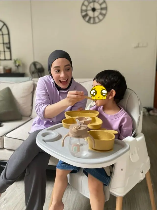 7 Potret Kebersamaan Putri Anne dan Sang Anak, Kompak Banget