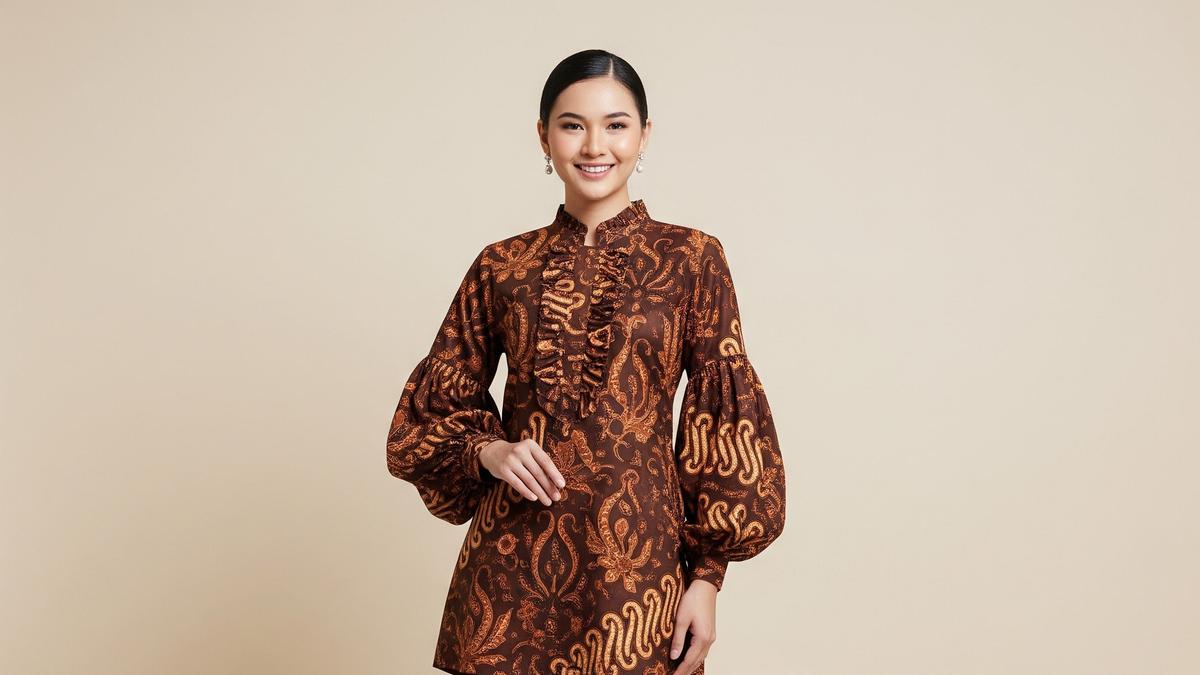 8 Model Baju Batik Lengan Bishop Midi Dress, Rekomendasi 2025
