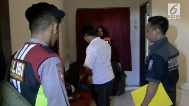 18 pasangan bukan suami istri terjaring razia penyakit masyarakat di Surabaya.