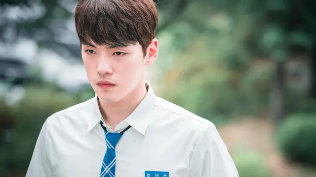 Kim Jung Hyun dalam School 2017. (KBS2 TV via Soompi)
