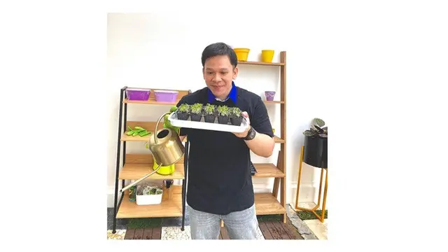 7 Artis Tanah Air Ini Nikmati Hobi Berkebun, Ada yang Ajak Anak
