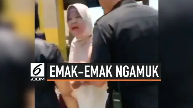 Viral sebuah video seorang emak-emak mengamuk di sebuah toko tas bermerk di Makassar. Ibu tersebut mengaku ia adalah istri dari pemilik toko tersebut.