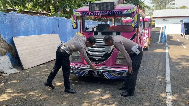 Operasi Patuh Candi 2024, odong-odong alias kereta kelinci jadi salah satu sasaran. (Foto: Liputan6.com/Polres Pemalang)