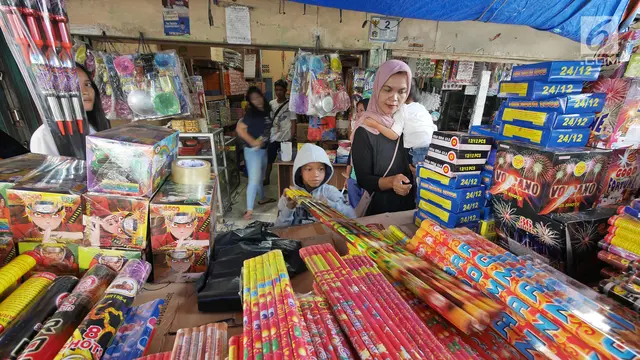 Menjelang Lebaran, Harga Petasan dan Kembang APi Naik