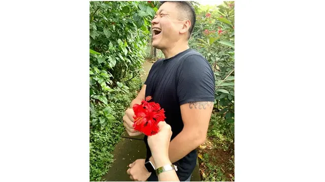 6 Potret Pria yang Azani Anak Ketiga Nikita Mirzani