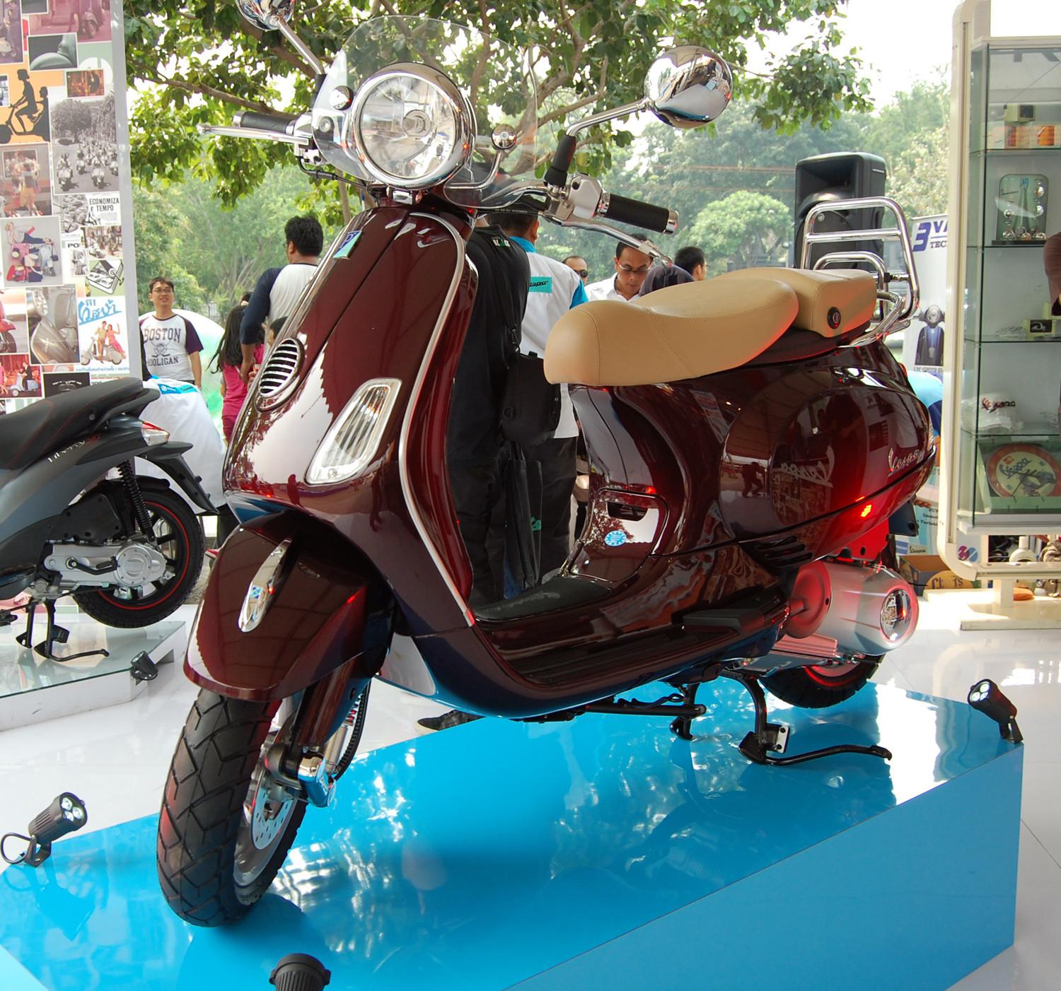 Vespa LXV 150ie 3V
