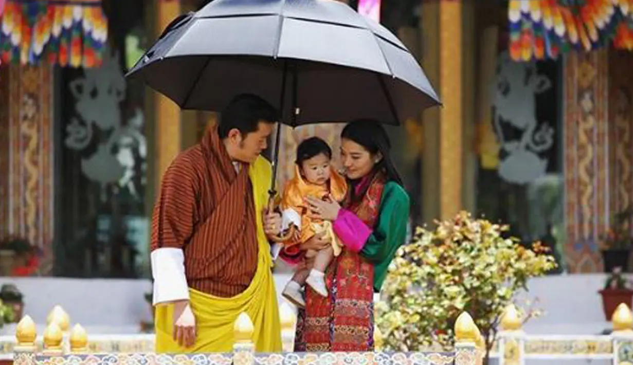 Pada tahun 2016 kemarin, Ratu Jetsun Pema dan Raja Buthan, Jigme Khesar Namgyel Wangchuck dianugerahi seorang anak lelaki. Ia adalah Druk Gyalsey, Pangeran Jigme Namgyel Wangchuck. (instagram.com/her_majesty_queen_of_bhutan)