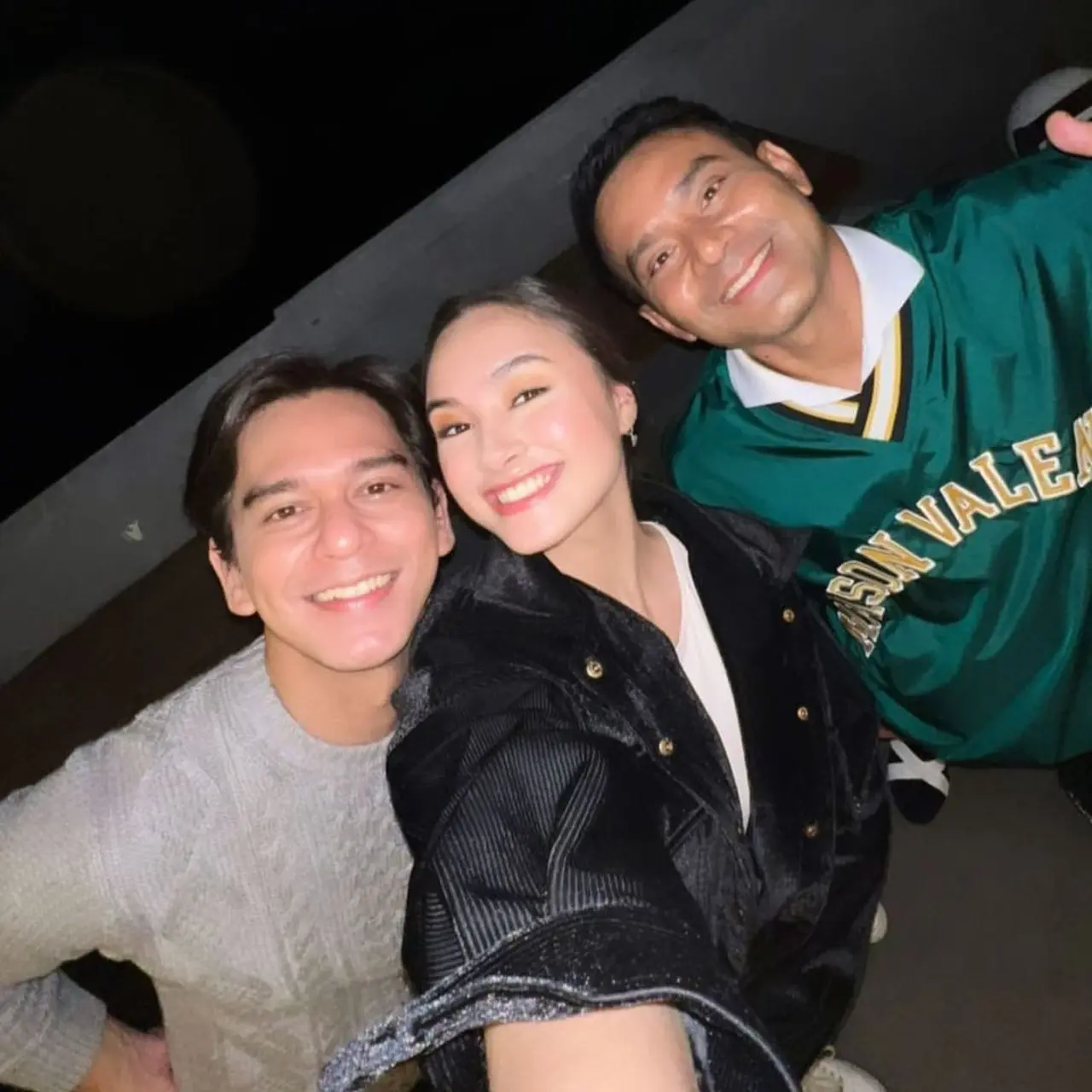 7 Potret Rangga Azof dan Caitlin Halderman yang Kini Dikabarkan Pacaran