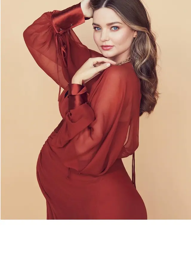 Lahirkan Anak Ke-3, Ini 7 Pesona Miranda Kerr Saat Hamil
