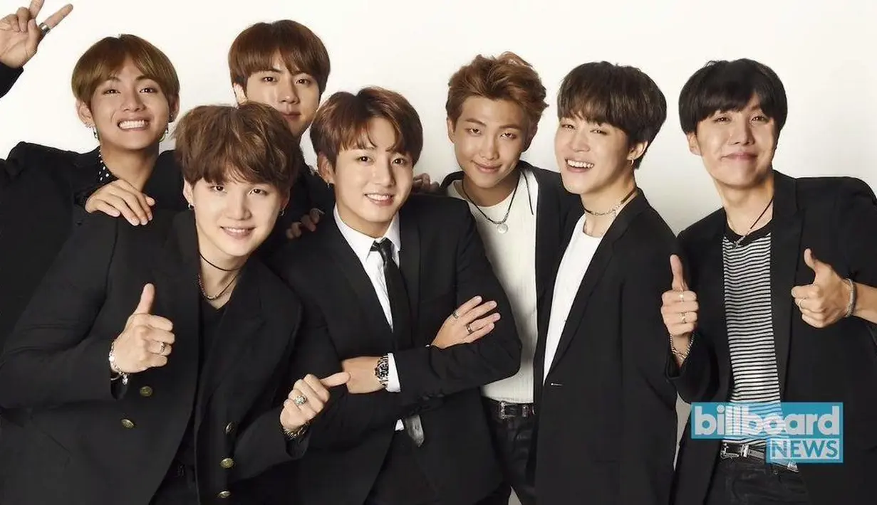 BTS berhasil membawa pulang penghrgaan di ajang Billboard Music Awards 2017. BTS jadi boyband K-pop yang berhasil Top Social Artist. (Foto: koreaboo.com)