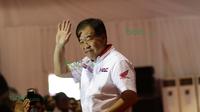 HRC Executive Vice President, Shuhei Nakamoto saat mengikuti peluncuran Repsol Honda Team di Sentul,Bogor. (Bola.com/Nicklas Hanoatubun)