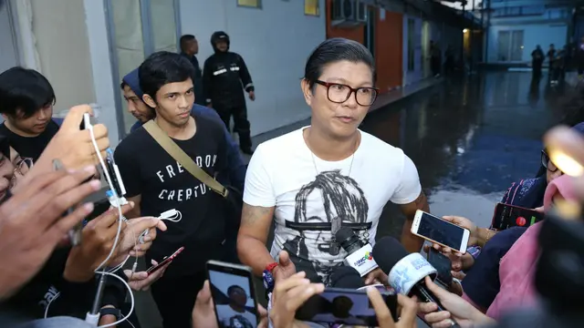 [Bintang] Andika Kangen Band dan Pramugari