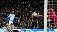 Momen Manchester City mengalahkan Newcastle United pada perempat final Piala FA 2023/2024 hari Minggu (17/03/2024) dini hari WIB. (DARREN STAPLES / AFP)