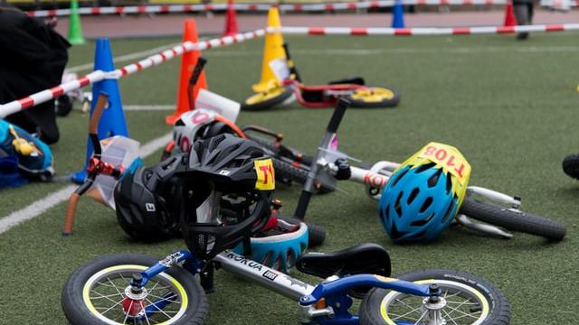 Ilustrasi sepeda anak tanpa pedal