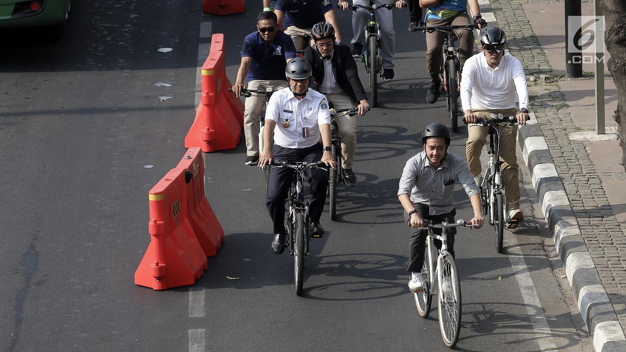 Anies Jajal Jalur Sepeda dari Veldrome ke Balai Kota DKI Jakarta