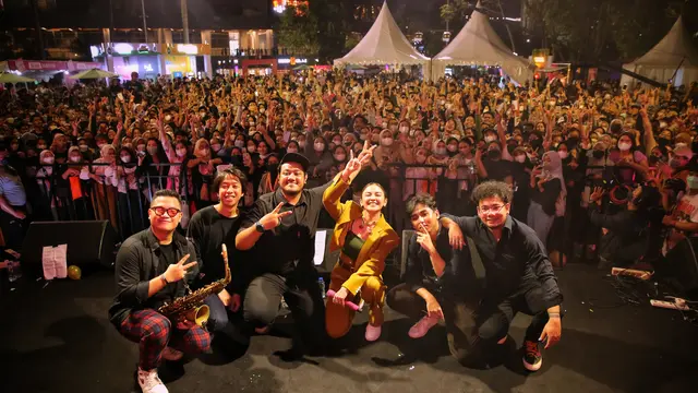 Keseruan puncak acara Kapanlagi Buka Bareng di Senayan