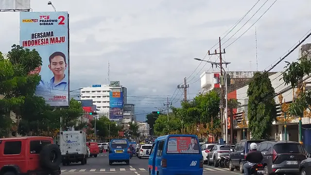 Silang Pendapat Soal Baliho Prabowo Gibran di Kayutangan Heritage Malang