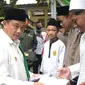 Wakil Gubernur Jawa Barat, Uu Ruzhanul Ulum saat melaksanakan Safari Ramadhan 1443 H di Masjid Al Karomah, Kabupaten Cirebon, Rabu (13/4/2022).