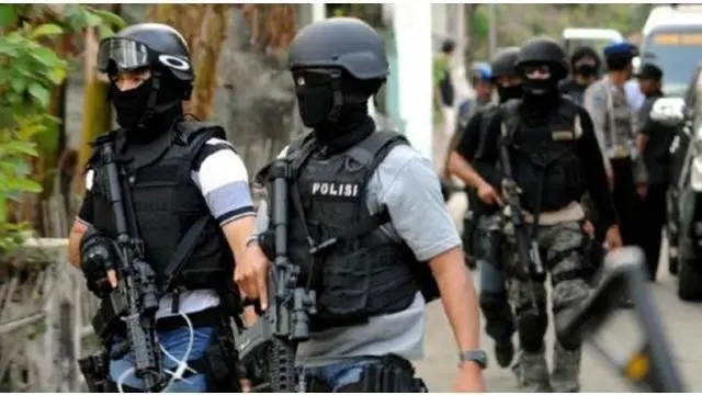 Kapolda  Kalimantan Timur Irjen Safaruddin mengatakan, Densus 88 Polri menangkap seorang teroris di Balikpapan. Menurut dia, terduga teroris tersebut ditangkap di rumah mertuanya di Perumahan PT HER II, Sepinggan Baru, Kecamatan Balikpapan Selatan.