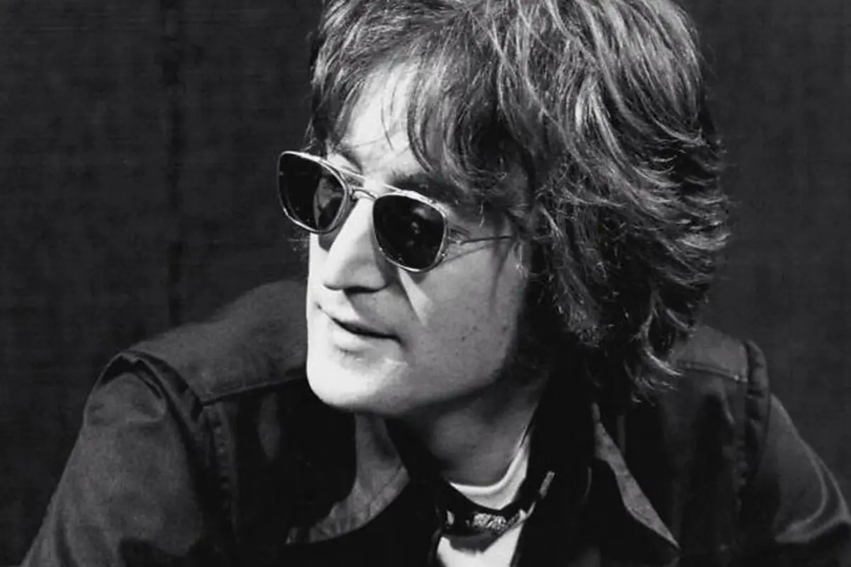[Bintang] John Lennon