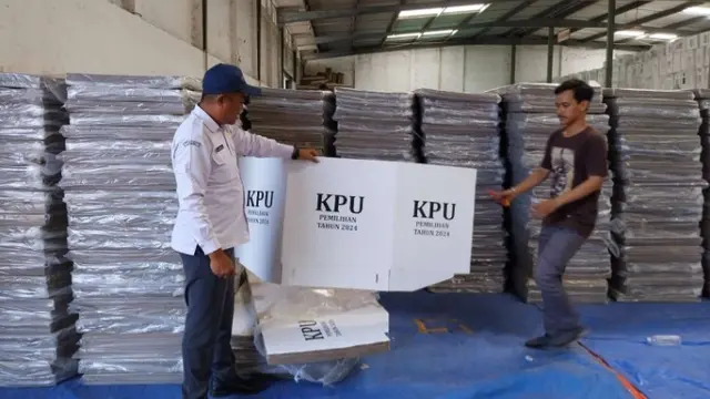 Logistik Pilkada Banyuwangi 2024, tiba di gudang KPU Banyuwangi (Istimewa)