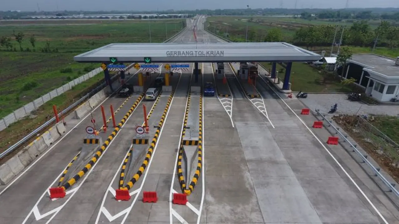 Tol Sumo membentang sepanjang 36,27 kilometer (km) dan menghubungkan Kota Surabaya dengan Kabupaten Mojokerto. (Dok Kementerian PUPR)