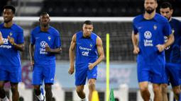 Timnas Prancis akan menghadapi Maroko dalam laga semifinal Piala Dunia 2022 yang akan digelar pada Kamis (15/12/2022) dini hari WIB. (AFP/Franck Fife)