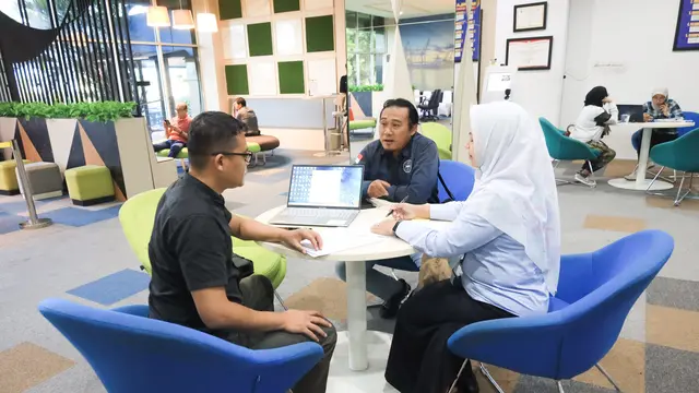 Kantor Pelayanan Utama (KPU) Bea dan Cukai Tipe A Tanjung Priok menyediakan beragam fasilitas layanandigital untuk pemrosesan dokumen. (Dok Bea Cukai)